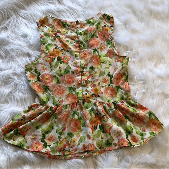 🔥4/$20🔥F21 S Floral Peplum Blouse - Picture 3 of 8